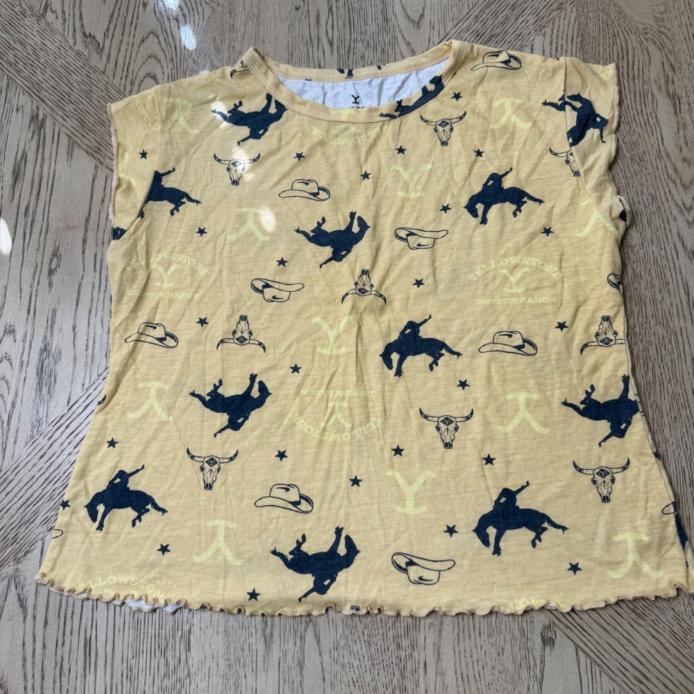 Yellowstone size medium 8-10 cowboy rodeo Dutton ranch graphic t‎ shirt kids